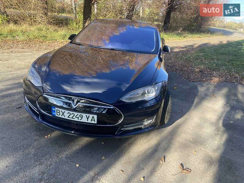 Ліфтбек Tesla Model S 2014 в Хмельницькому