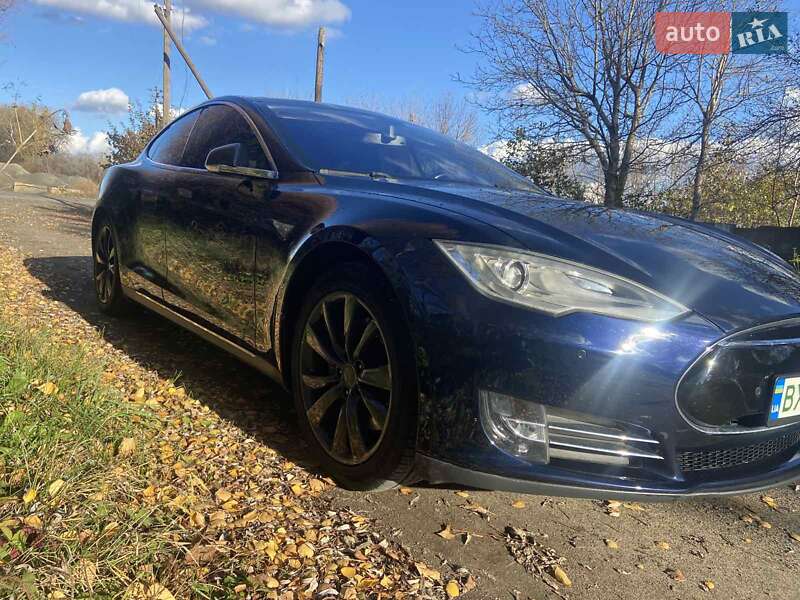Ліфтбек Tesla Model S 2014 в Хмельницькому