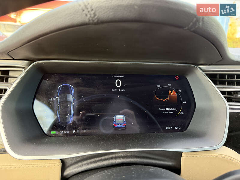 Лифтбек Tesla Model S 2014 в Киеве