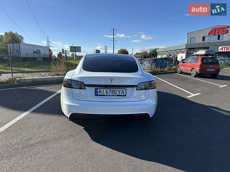 Лифтбек Tesla Model S 2022 в Святопетровское