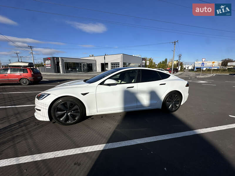 Лифтбек Tesla Model S 2022 в Святопетровское