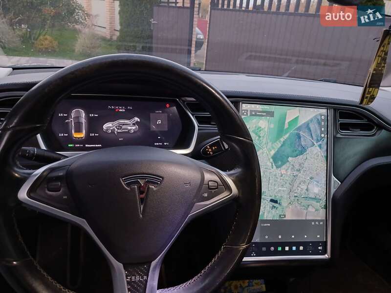 Лифтбек Tesla Model S 2013 в Кицмани фото 12 Лифтбек Tesla Model S 2013 в Кицмани