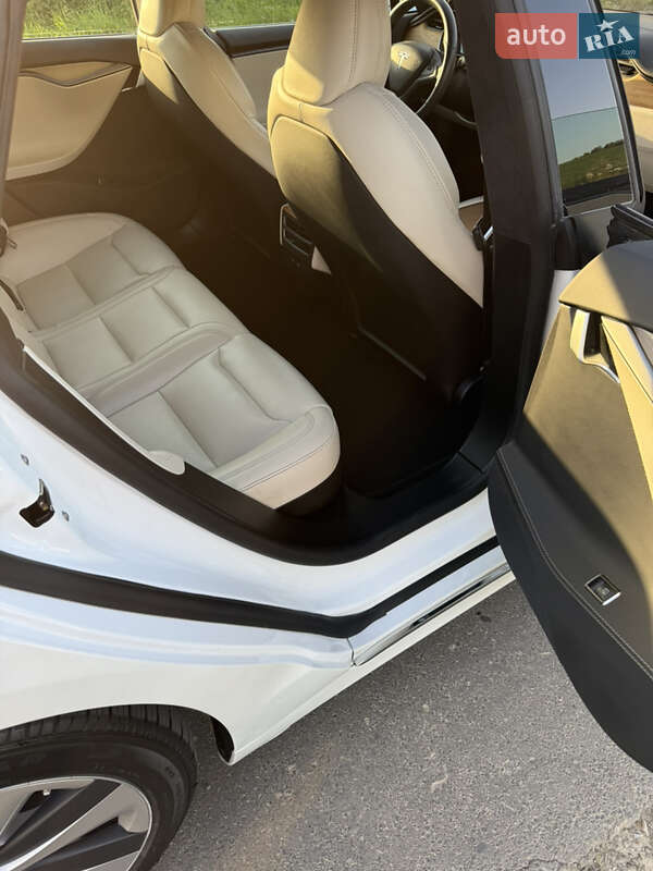 Лифтбек Tesla Model S 2020 в Ивано-Франковске фото 5 Лифтбек Tesla Model S 2020 в Ивано-Франковске
