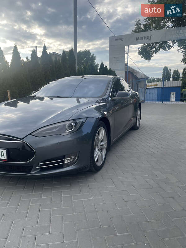 Tesla Model S 2013 Tesla Model S 2013