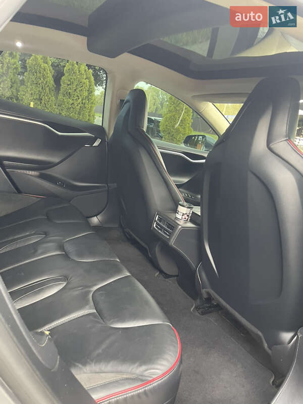 Лифтбек Tesla Model S 2013 в Кременчуге фото 11 Лифтбек Tesla Model S 2013 в Кременчуге