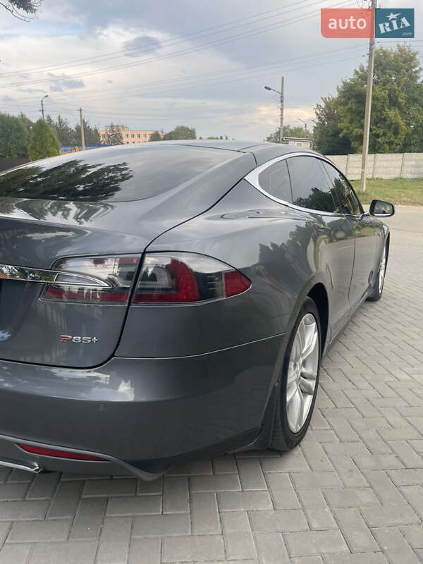 Лифтбек Tesla Model S 2013 в Кременчуге фото 18 Лифтбек Tesla Model S 2013 в Кременчуге
