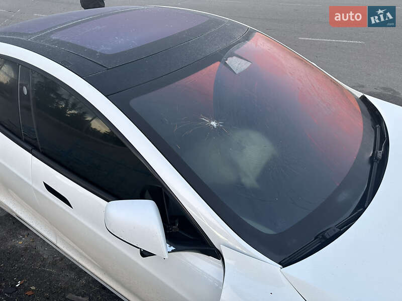 Лифтбек Tesla Model S 2018 в Никополе