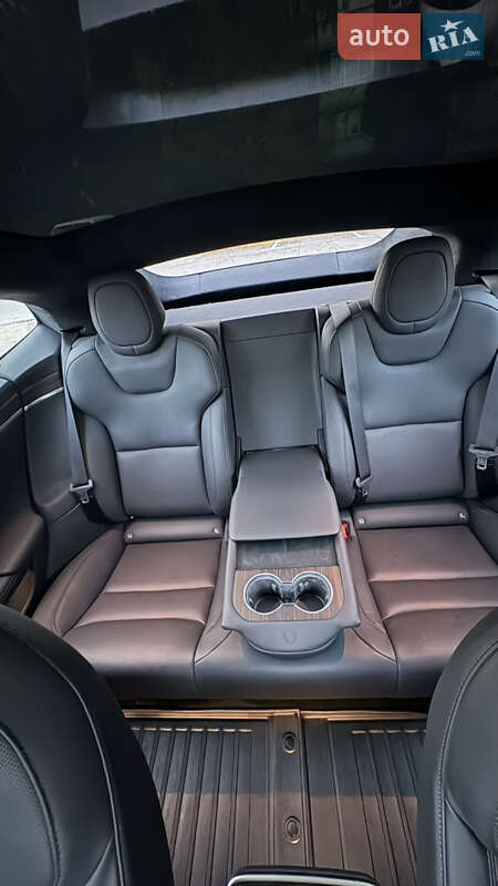 Лифтбек Tesla Model S 2022 в Белой Церкви