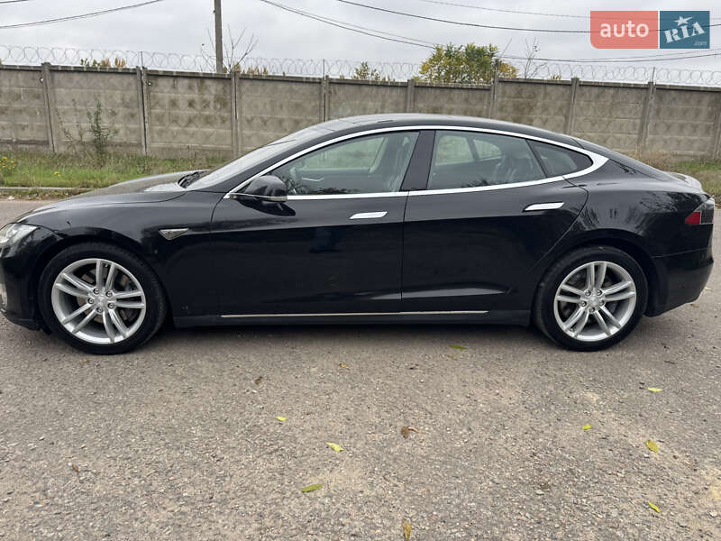Лифтбек Tesla Model S 2014 в Одессе фото 4 Лифтбек Tesla Model S 2014 в Одессе