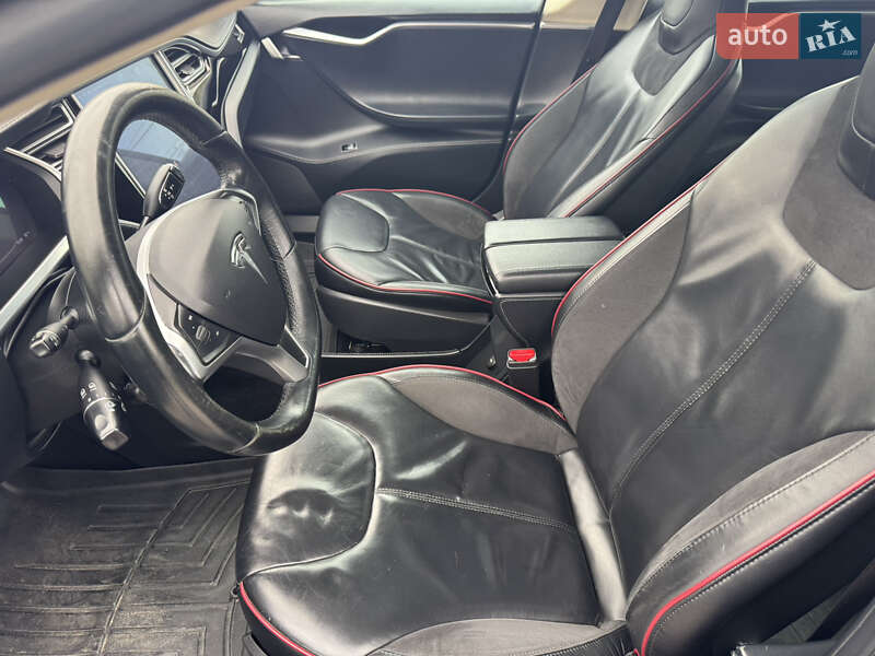 Лифтбек Tesla Model S 2014 в Одессе фото 12 Лифтбек Tesla Model S 2014 в Одессе