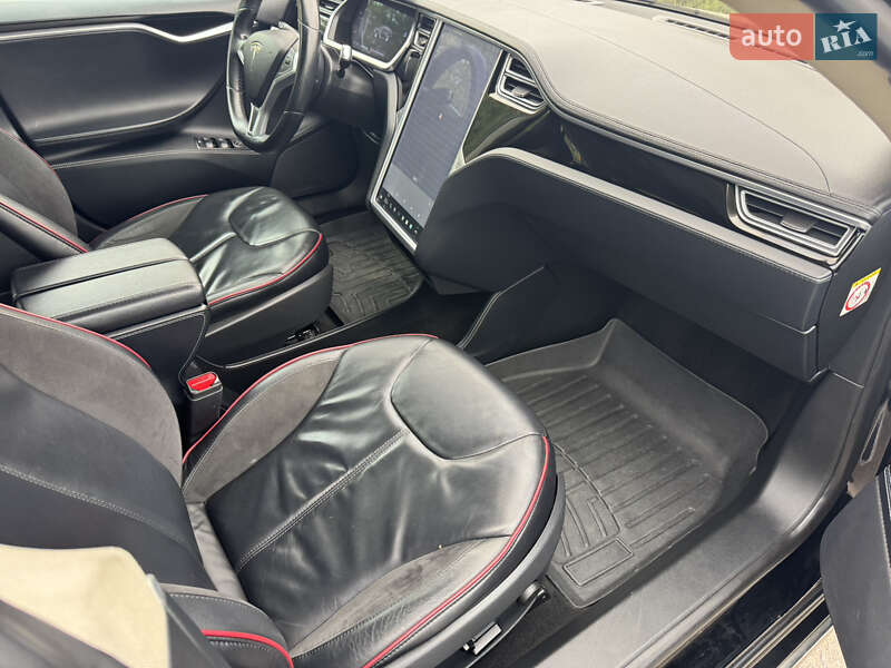 Лифтбек Tesla Model S 2014 в Одессе фото 18 Лифтбек Tesla Model S 2014 в Одессе