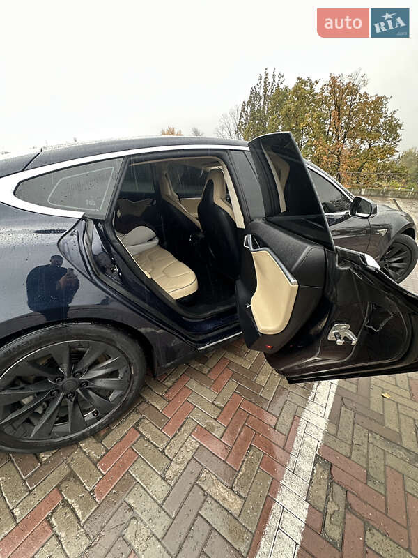 Лифтбек Tesla Model S 2013 в Харькове