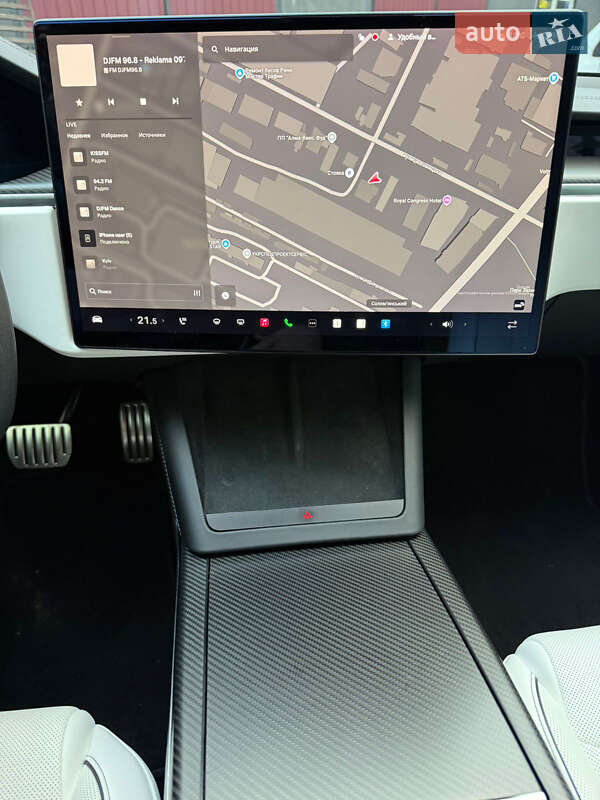 Лифтбек Tesla Model S 2022 в Киеве