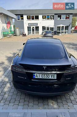 Ліфтбек Tesla Model S 2015 в Києві