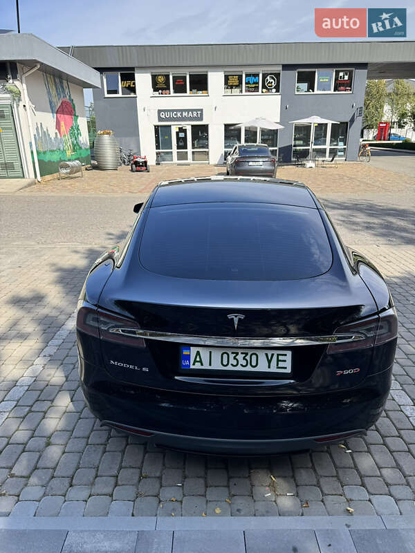 Ліфтбек Tesla Model S 2015 в Києві фото 6 Ліфтбек Tesla Model S 2015 в Києві