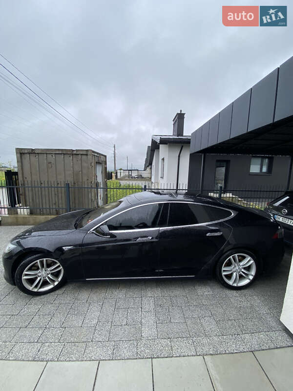 Лифтбек Tesla Model S 2014 в Ровно фото 23 Лифтбек Tesla Model S 2014 в Ровно