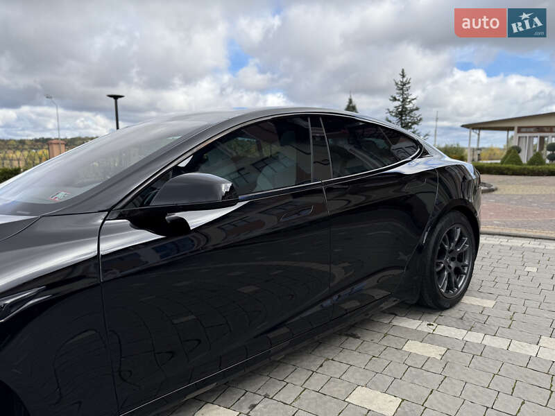 Ліфтбек Tesla Model S 2024 в Дрогобичі фото 31 Ліфтбек Tesla Model S 2024 в Дрогобичі