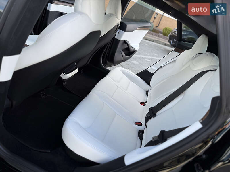 Ліфтбек Tesla Model S 2024 в Дрогобичі фото 96 Ліфтбек Tesla Model S 2024 в Дрогобичі