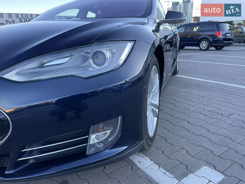 Лифтбек Tesla Model S 2013 в Одессе фото 5 Лифтбек Tesla Model S 2013 в Одессе
