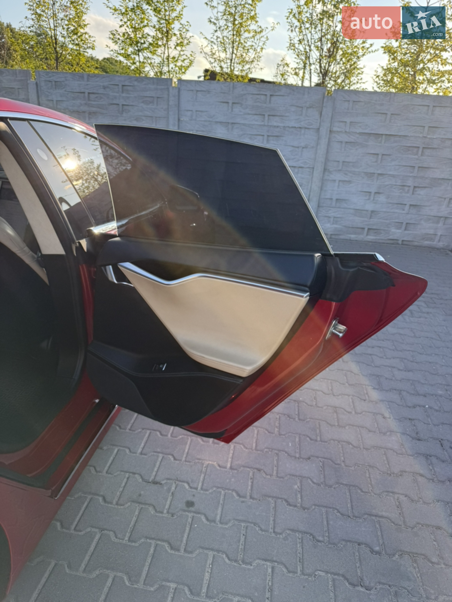 2016 Tesla Model S - мініатюра 21