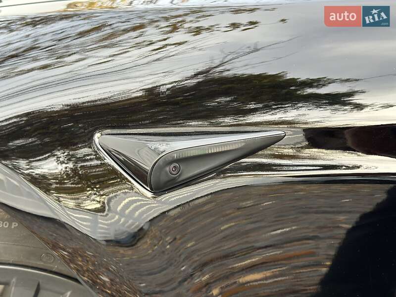 Лифтбек Tesla Model S 2022 в Киеве фото 7 Лифтбек Tesla Model S 2022 в Киеве