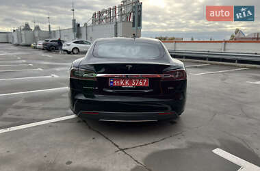 Ліфтбек Tesla Model S 2015 в Києві