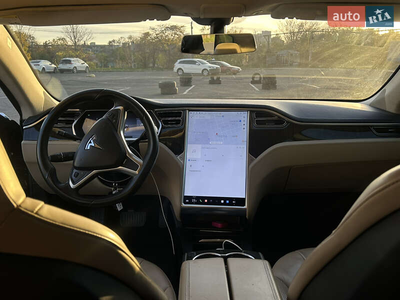 Лифтбек Tesla Model S 2013 в Одессе