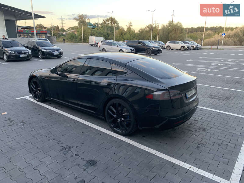 Ліфтбек Tesla Model S 2017 в Сарнах фото 20 Ліфтбек Tesla Model S 2017 в Сарнах