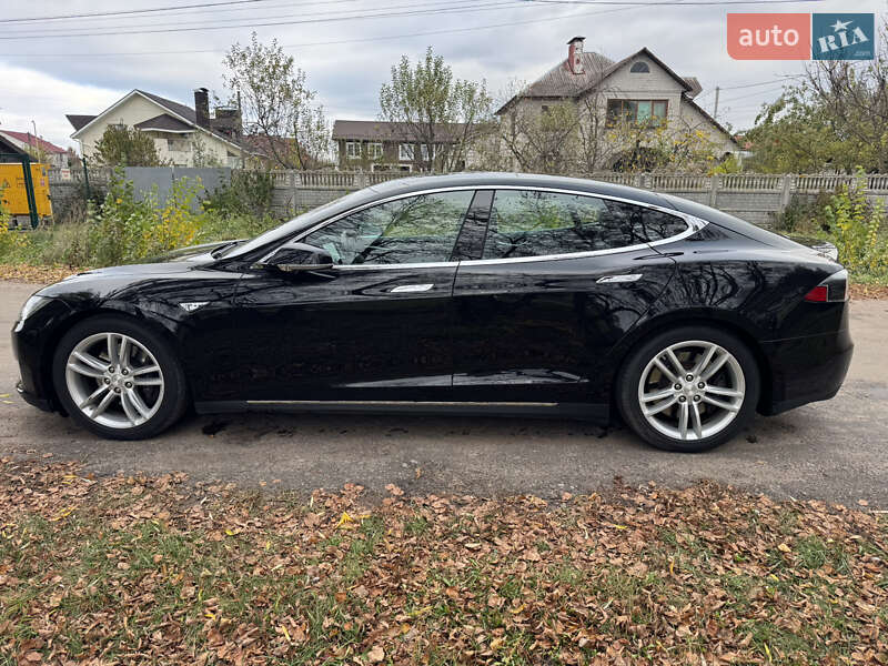 Лифтбек Tesla Model S 2015 в Житомире фото 8 Лифтбек Tesla Model S 2015 в Житомире