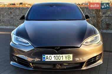 Ліфтбек Tesla Model S 2016 в Мукачевому