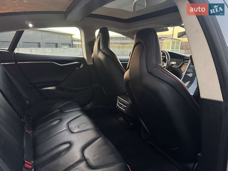 Лифтбек Tesla Model S 2014 в Виннице фото 14 Лифтбек Tesla Model S 2014 в Виннице