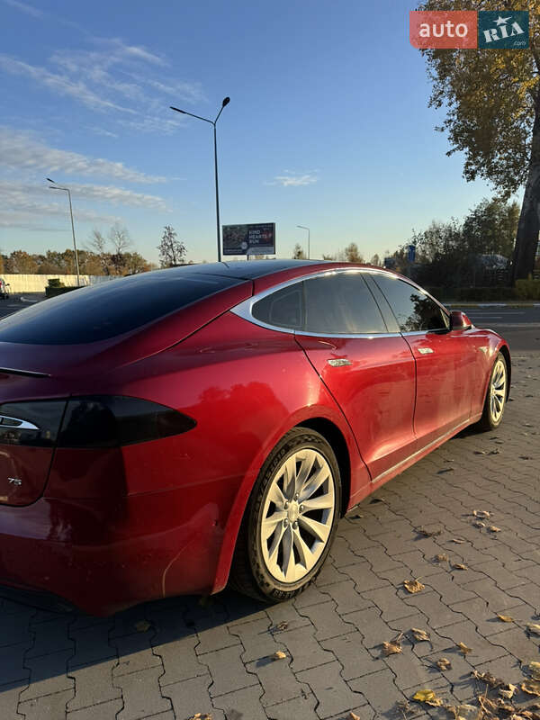 Ліфтбек Tesla Model S 2016 в Києві фото 9 Ліфтбек Tesla Model S 2016 в Києві