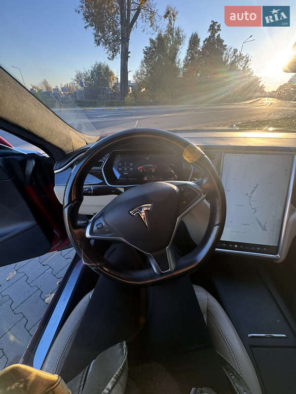 Ліфтбек Tesla Model S 2016 в Києві фото 14 Ліфтбек Tesla Model S 2016 в Києві