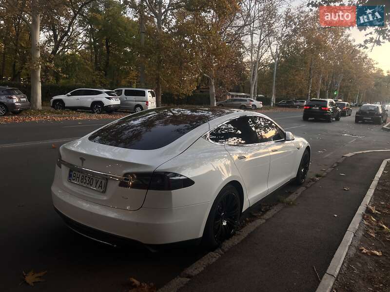 Ліфтбек Tesla Model S 2013 в Одесі фото 2 Ліфтбек Tesla Model S 2013 в Одесі