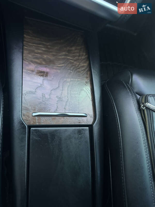 Лифтбек Tesla Model S 2018 в Коломые