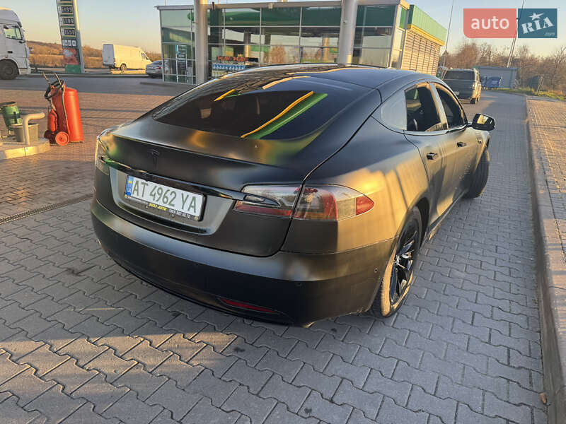 Лифтбек Tesla Model S 2018 в Коломые