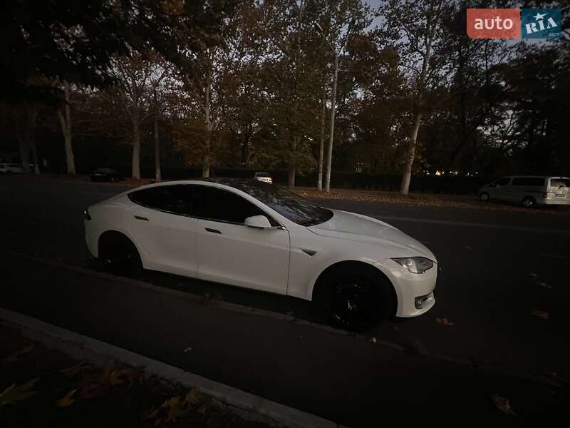 Ліфтбек Tesla Model S 2013 в Одесі фото 3 Ліфтбек Tesla Model S 2013 в Одесі