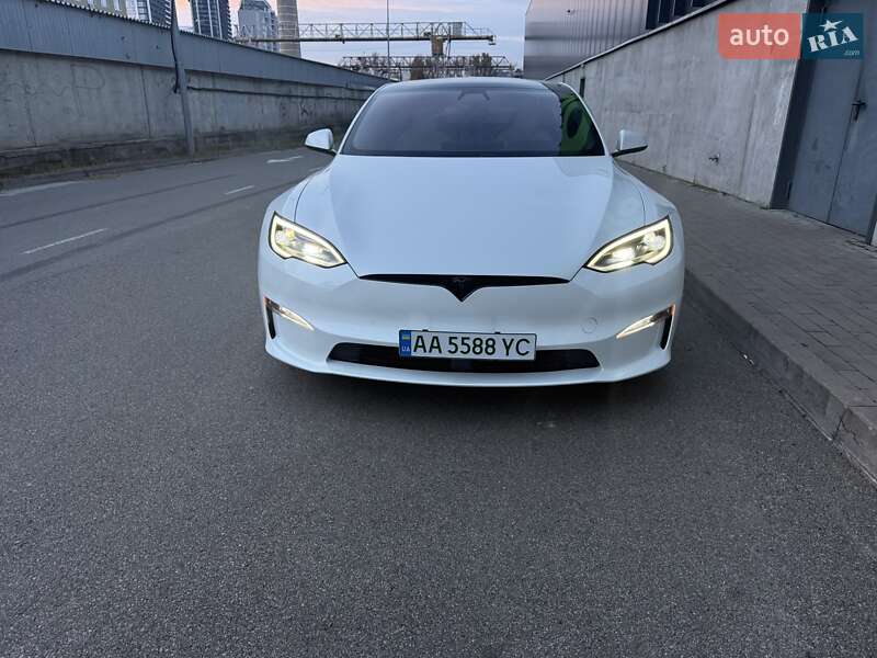 Лифтбек Tesla Model S 2021 в Киеве фото 4 Лифтбек Tesla Model S 2021 в Киеве
