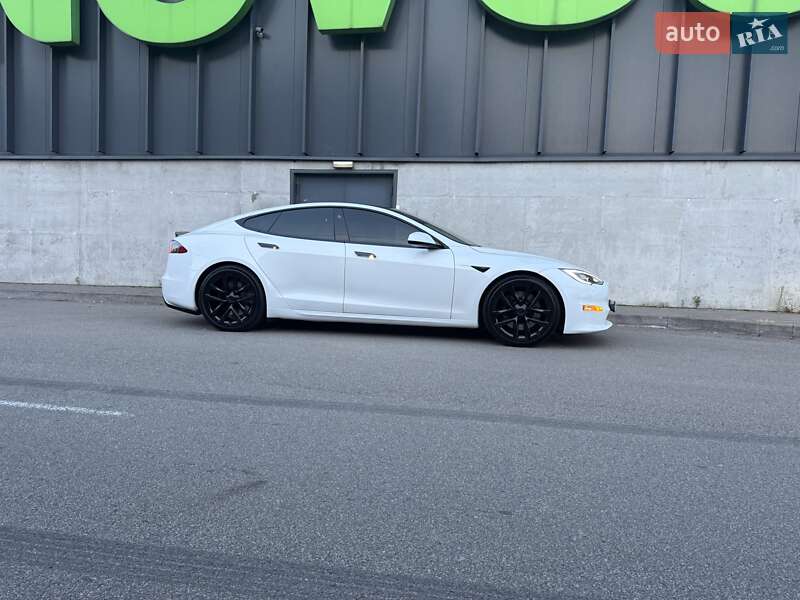 Лифтбек Tesla Model S 2021 в Киеве фото 8 Лифтбек Tesla Model S 2021 в Киеве