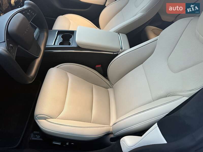 Лифтбек Tesla Model S 2021 в Киеве фото 39 Лифтбек Tesla Model S 2021 в Киеве