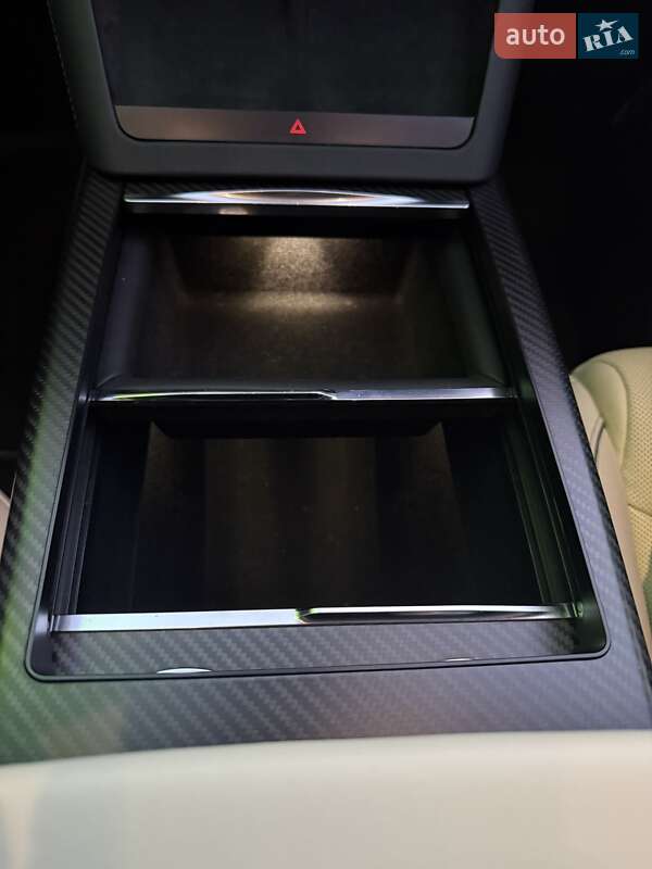 Лифтбек Tesla Model S 2021 в Киеве фото 51 Лифтбек Tesla Model S 2021 в Киеве