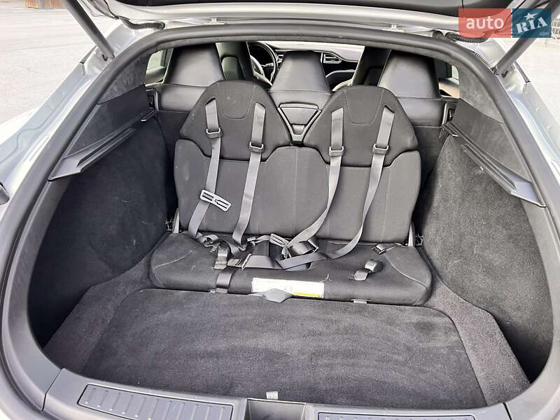 Ліфтбек Tesla Model S 2014 в Дніпрі фото 9 Ліфтбек Tesla Model S 2014 в Дніпрі