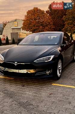 Лифтбек Tesla Model S 2019 в Одессе