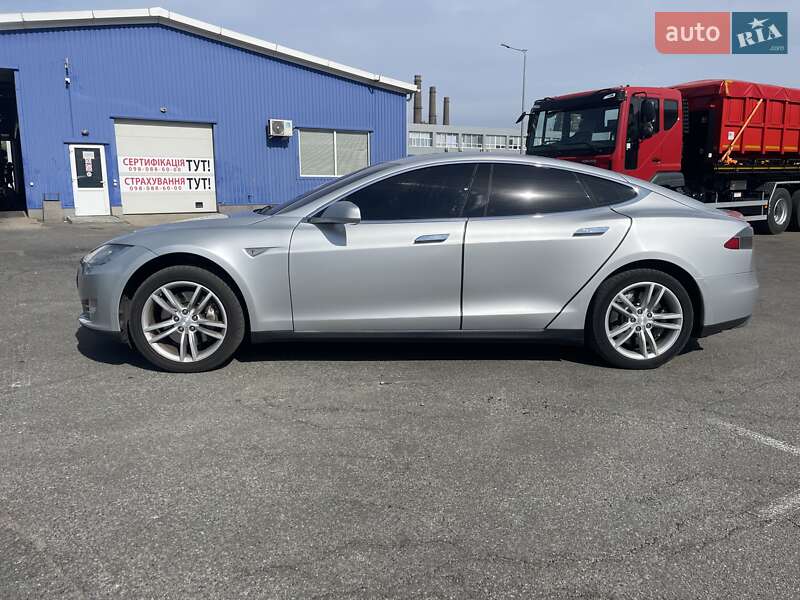 Ліфтбек Tesla Model S 2013 в Києві фото 7 Ліфтбек Tesla Model S 2013 в Києві