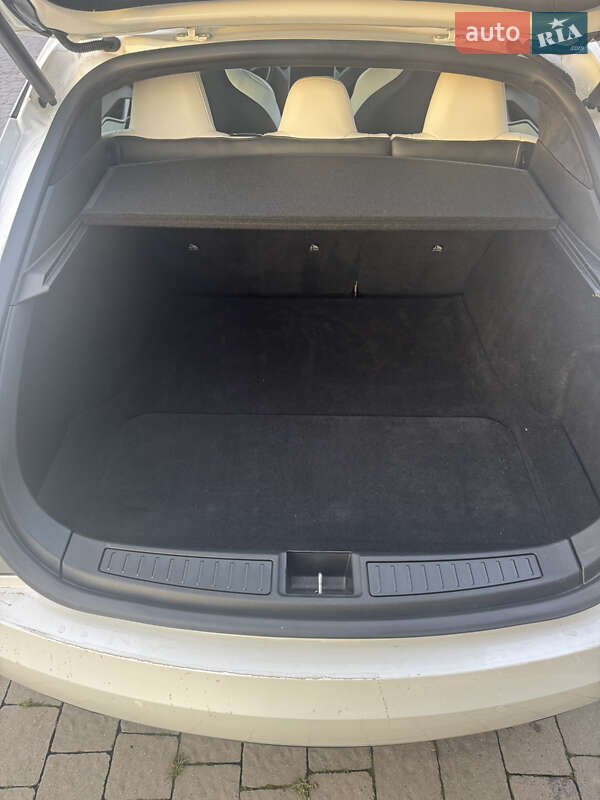 Лифтбек Tesla Model S 2019 в Ивано-Франковске фото 11 Лифтбек Tesla Model S 2019 в Ивано-Франковске