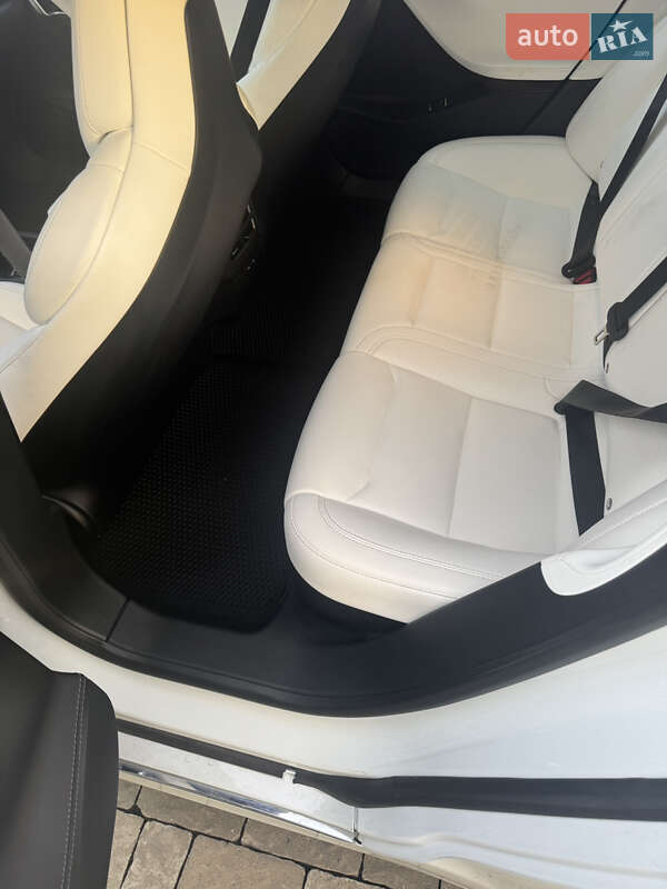 Лифтбек Tesla Model S 2019 в Ивано-Франковске фото 18 Лифтбек Tesla Model S 2019 в Ивано-Франковске