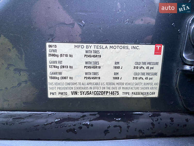 Ліфтбек Tesla Model S 2013 в Борисполі фото 38 Ліфтбек Tesla Model S 2013 в Борисполі
