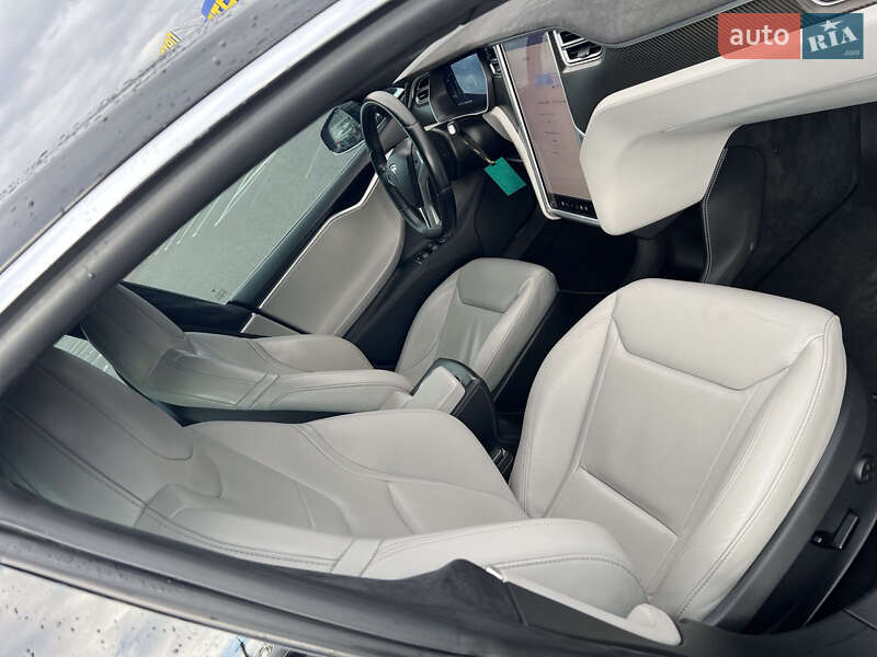 Лифтбек Tesla Model S 2015 в Ровно фото 18 Лифтбек Tesla Model S 2015 в Ровно