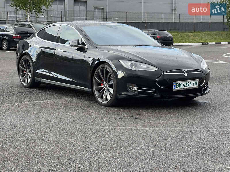 Лифтбек Tesla Model S 2015 в Ровно фото 23 Лифтбек Tesla Model S 2015 в Ровно