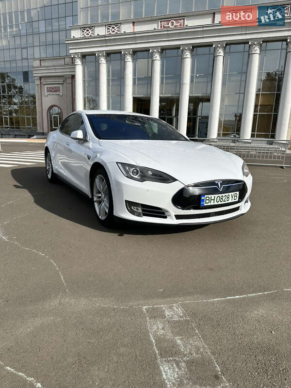 Tesla Model S 2016 Tesla Model S 2016